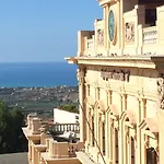 Alika Apartment